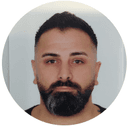 Umut Ezer